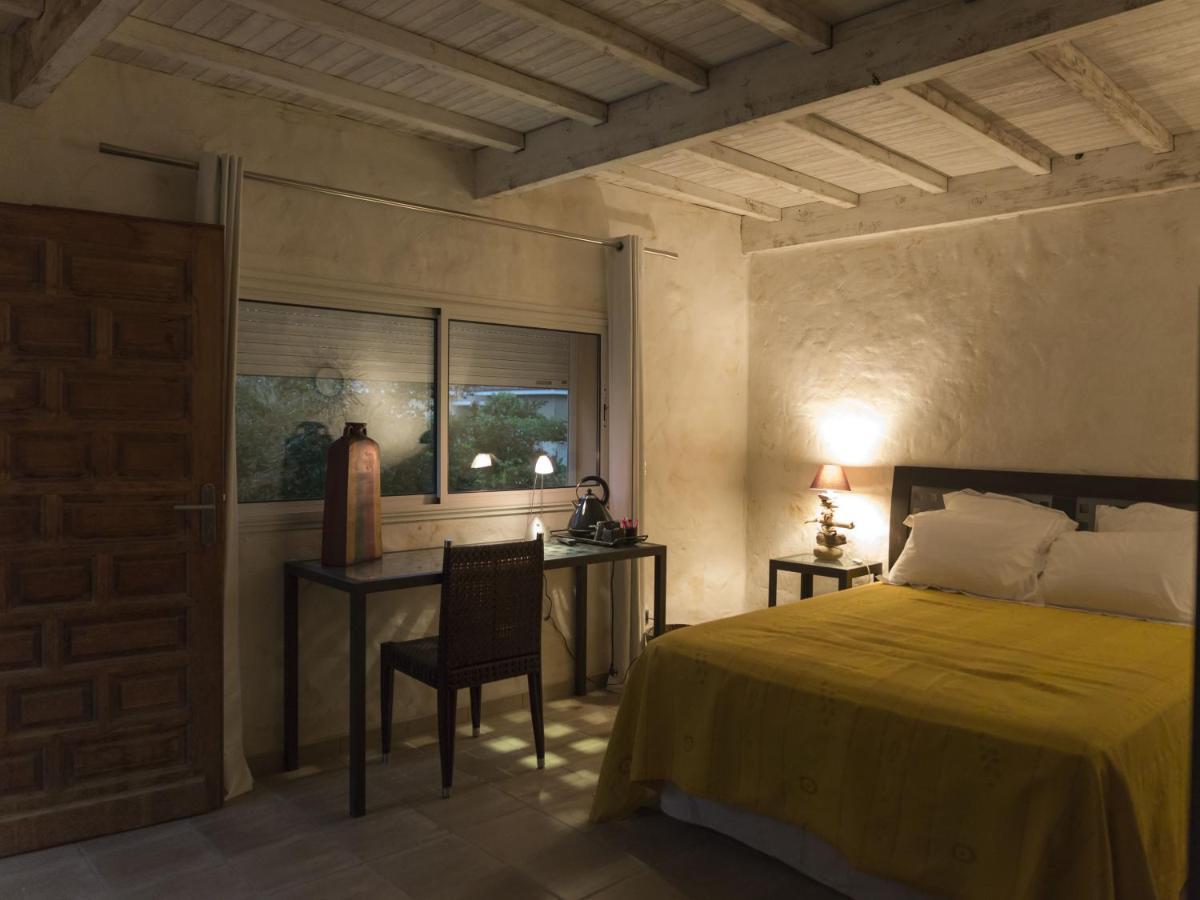 La Casa Nert Otel Millas Oda fotoğraf